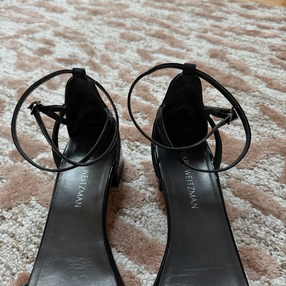 Stuart Weitzman Black Patent Low Block Heel Pumps – Size 9 - Picture 6 of 7
